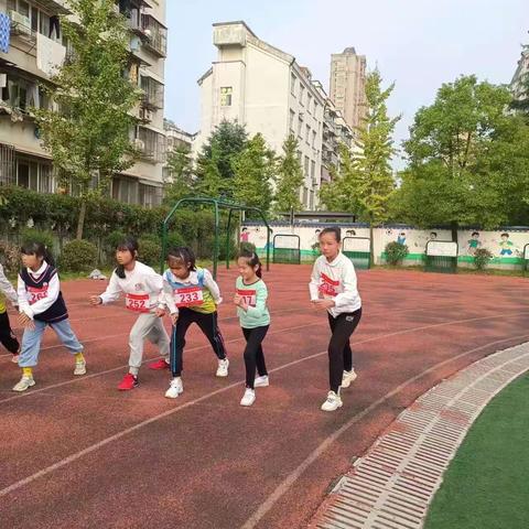 我小学毕业啦！