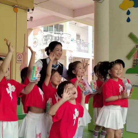 庆六一，金融知识进校园