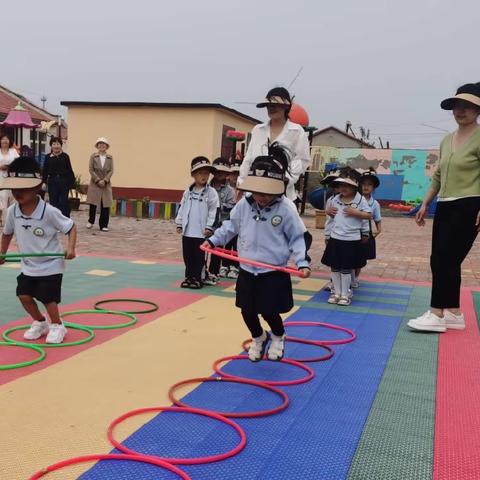 “游”勇有谋，“戏”说童年————旧州镇幼儿园户外游戏课评比活动