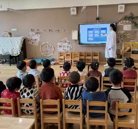 家庭和学校相结合共同防控手足口病