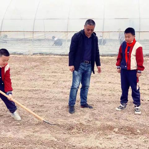 孔家崖第一小学：动动手、流流汗，撬动“纸面上”的成长