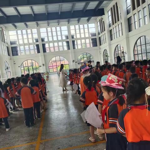 “慧”做城北娃，“游”考乐翻天——城北小学一年级趣味游园活动