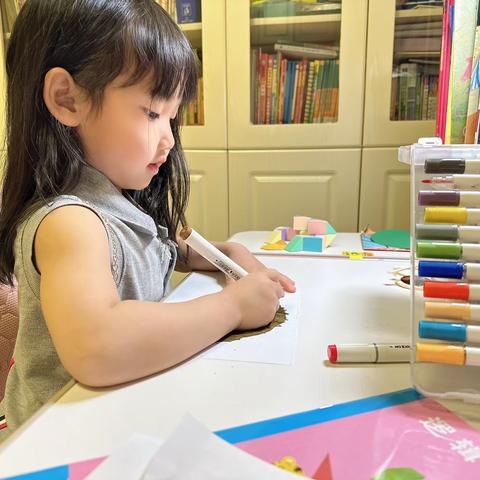 介休六幼大三班武书砚的暑假成长——读书篇