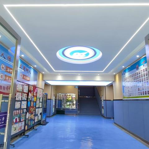 督导视查明方向 优质均衡促发展 ‍—礼泉县人大常务委员莅临东小检查剪影