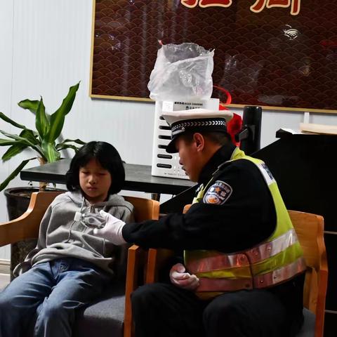 【节日警相随】女童景区不慎走失，广平交警热心相助