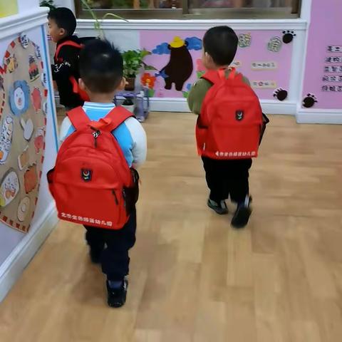 金色摇篮幼儿园小一班周小结