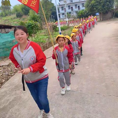 【实践活动】田间地头"薯"你最甜﹣﹣【大石新华幼儿园】大班幼儿挖红薯实践活动