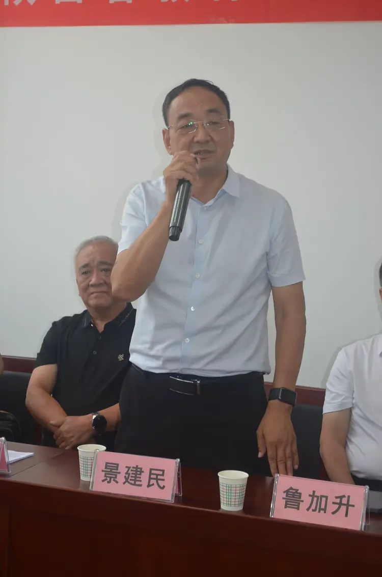 简篇-闽陕联姻山海情
爱心如炬照前程
洛南县景村中学 郭夏季