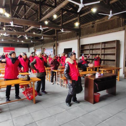 2025年秋季学期第十六课（欢庆元旦）