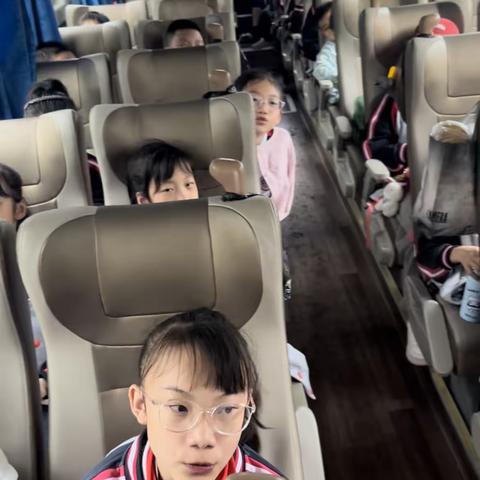 少年向上 梦想向前—璧山文风小学四年级五班苓茏苑研学旅行