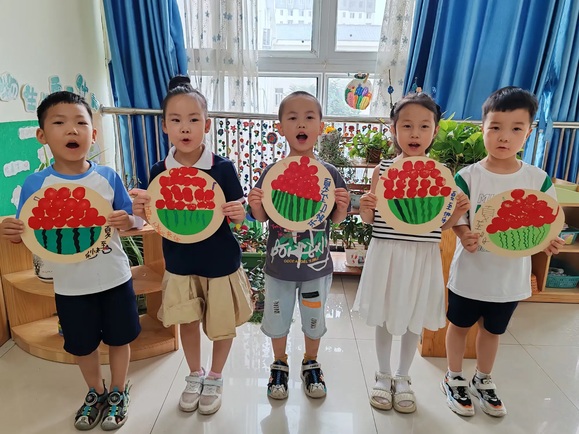 简篇-夏至而至 美好如约而至
——老湖镇中心幼儿园夏至主题活动