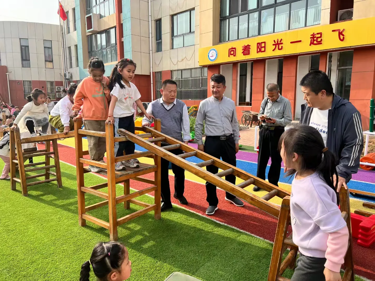 简篇-夏至而至 美好如约而至
——老湖镇中心幼儿园夏至主题活动