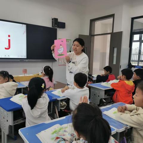 凝心聚力共教研  砥砺深耕促提升 ——扶沟县立雪路学校语文组听评课活动