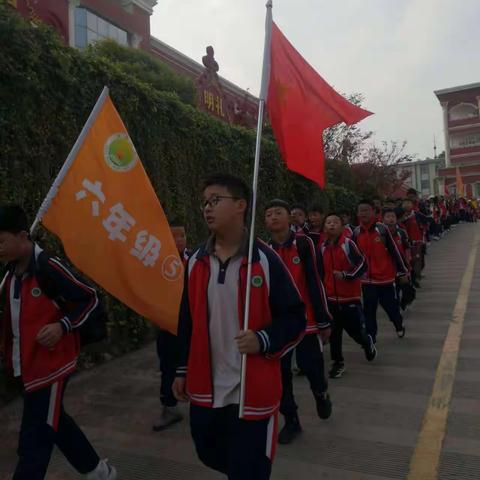 “研在途中 ，乐在其中”                ——2018级5班春季校外郊游研学活动