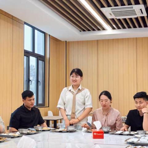 校企牵手筑平台，实践赋能育人才赴璟瑞纺织服装厂开启实习对接之旅