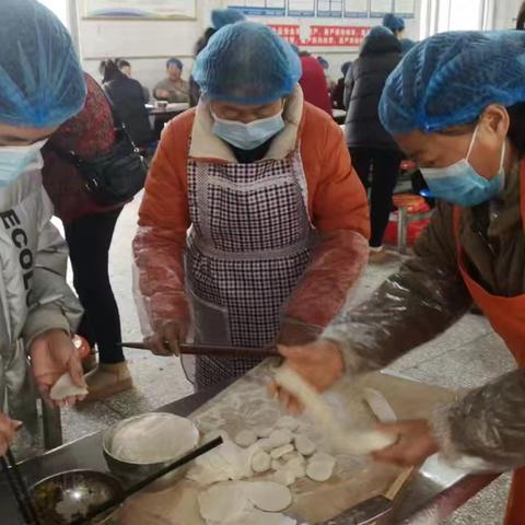 饺香暖校园 同心助冲刺 临颍县北街学校教育集团王孟镇中心学校邀家长包饺子为学子期末加油