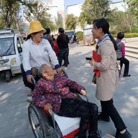 西城社区网格员积极强化宣传助推医保政策惠民生