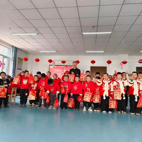 童趣满园辞旧岁﻿ ﻿欢歌笑语迎新年 ——平罗县红崖子幼儿园庆元旦主题活动纪实