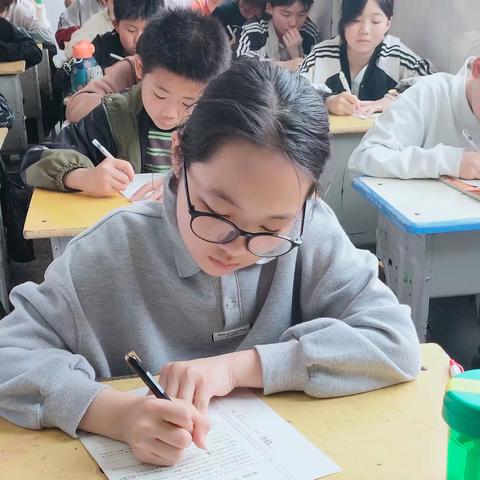 最是书香能致远   妙笔生花竞风采   记第四小学中高年级阅读与习作比赛