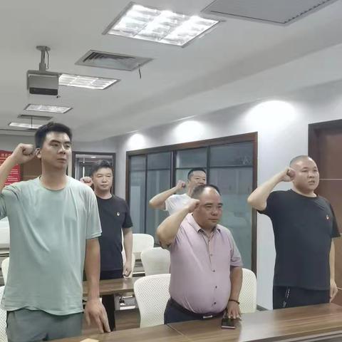 美友15392354的简篇