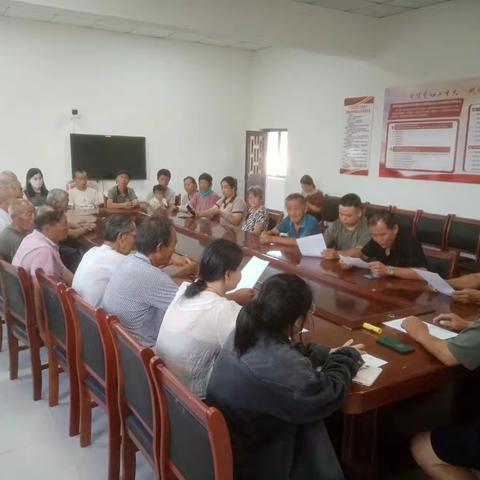 农业农村局驻东胡堡工作队开展七一慰问活动