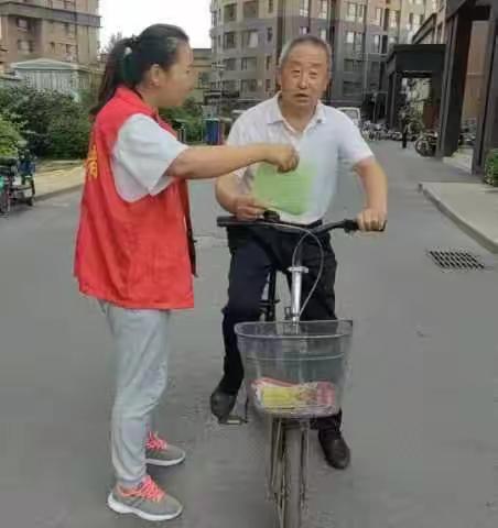 五马街道办事处香阅四季社区开展夏季迎峰度夏“节约用电·安全用电”宣传活动