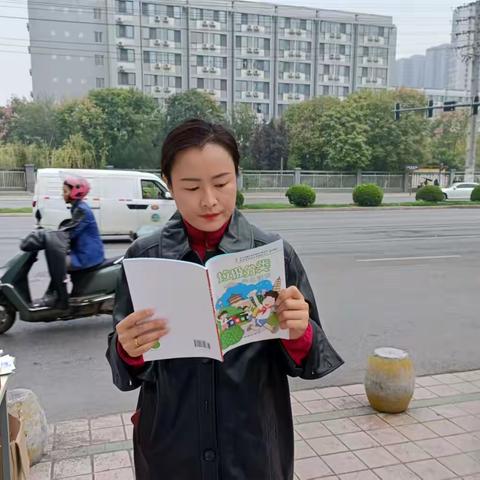 经九路社区垃圾分类志愿者服务队 	深入辖区院落门店宣传垃圾分类知识