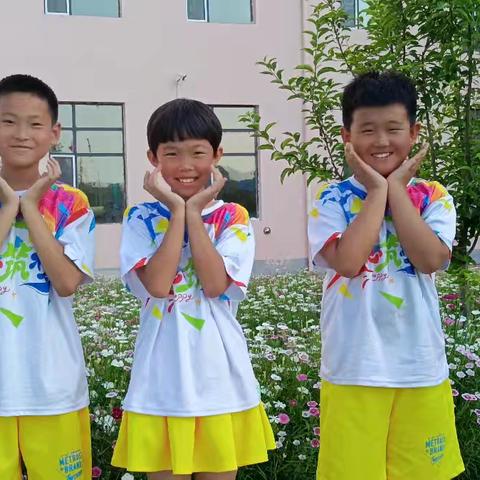 夏日成长记：四年二班小少年的暑假修炼手册