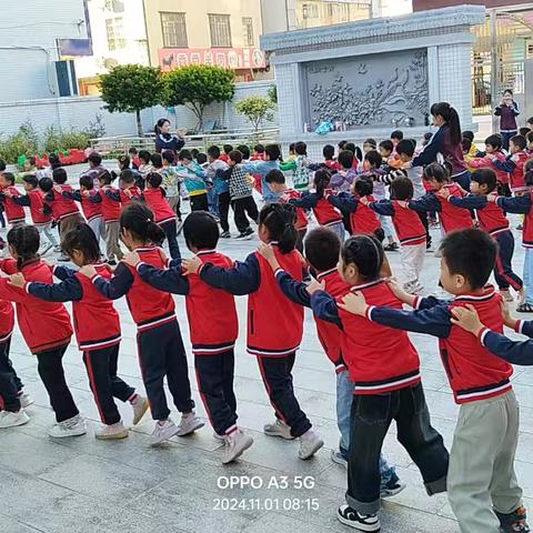 爱在花朵，共赴未来。