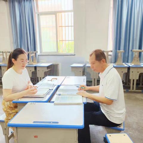 高一政治备课组活动记录