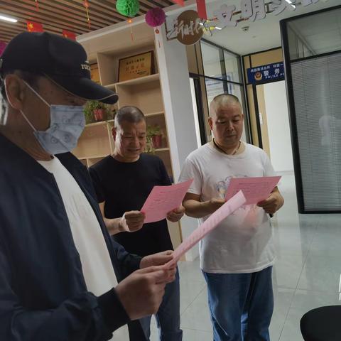 “健康城镇 健康体重”桃园一坊社区党委开展爱国卫生月宣传活动