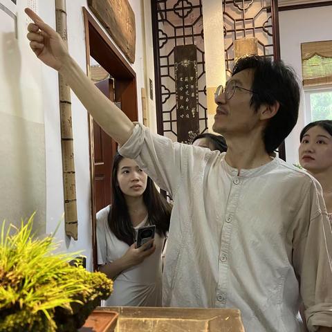 遇见邵老师，突然懂得，人生的既清且明