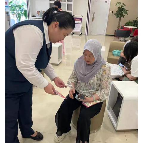 筑牢反假防线 守护群众“钱袋子”——光大银行郑州未来路支行反假宣传