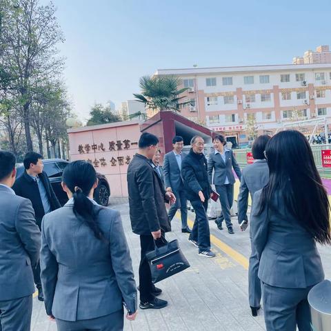 翰墨润泽匠心 书法滋养童心    ——三门峡市阳光小学教育集团五原路校区迎接河南省书法实验学校专家组考评验收