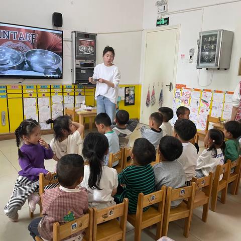 快乐的幼儿园生活——刘家塘幼儿园半日活动