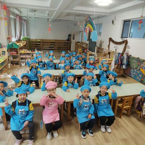 美食每刻，与食俱进 .泽馨苑幼儿园芽芽🌱一班食育课---[三明治🥪]