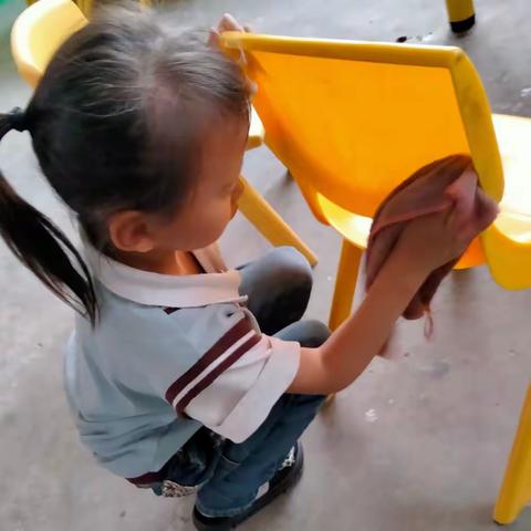 关爱学生幸福成长｜💞我会打扫卫生💞｜临漳县柳园镇中心校邓庄幼儿园