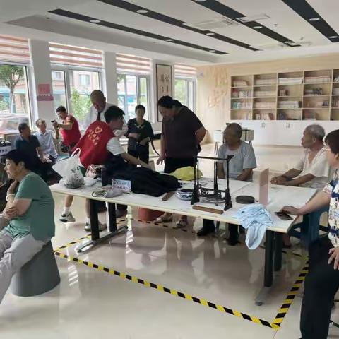 时光不老、温情常在---济南市章丘区枣园街道计生协组织特扶家庭开展摄影活动