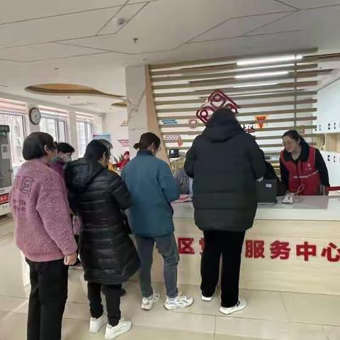 济南市章丘区枣园街道计生协组织妇女健康查体，为妇女健康保驾护航