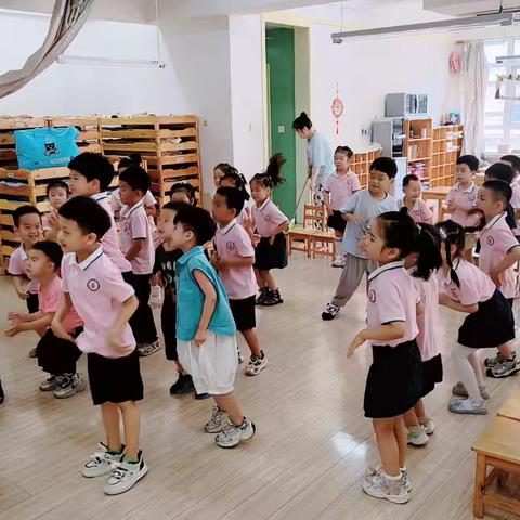 子颐幼儿园中一班的简篇