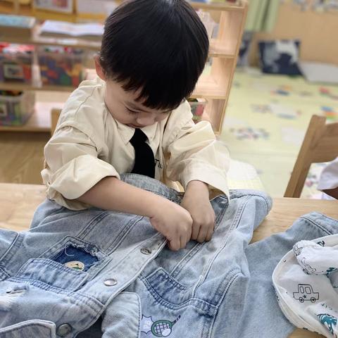 我是生活小达人——小七班自理能力活动