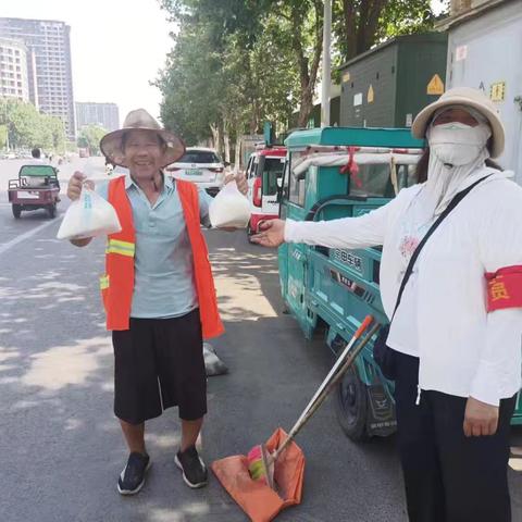 夏日送清凉  丝丝沁人心