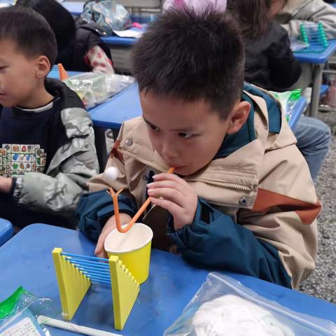 淮西小学三年级鲨鱼公园STEM主题课程《步步高升》