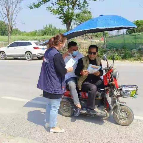 网格+交警 争做文明使者 共建文明家园