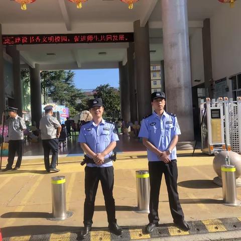 新学年起航  护学岗上线——勉县巡特警启动护学岗勤务