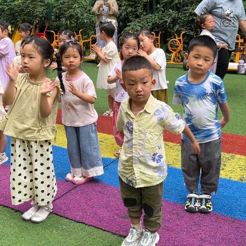 万霖花苑幼儿园小二班周五课程记录📝