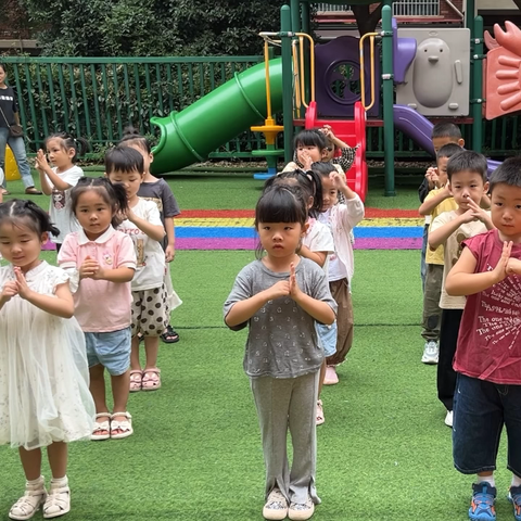 万霖花苑幼儿园中二班周五课程记录📝