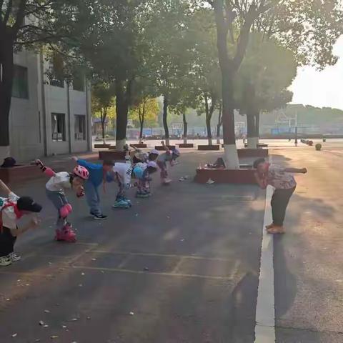 襄州区实验小学课后服务拓展课程-轮滑