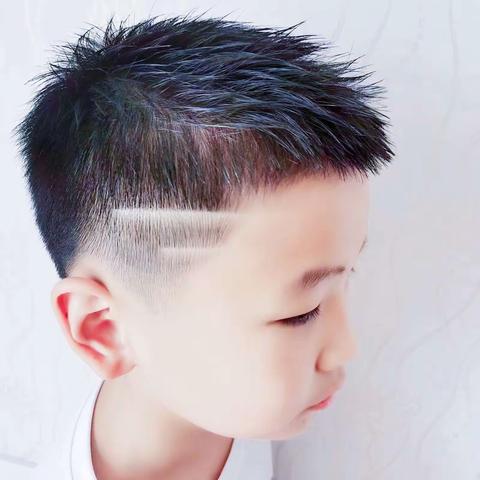 丹阳市新区实小四（6）班第四次线上读书会——《孩子不听话试试这神奇的两招》