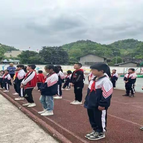 黄莲坝小学开展劳动技能竞赛活动